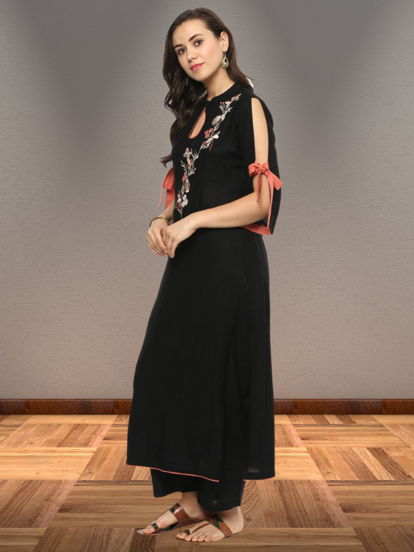 Idalia Black Embroidered Kurta