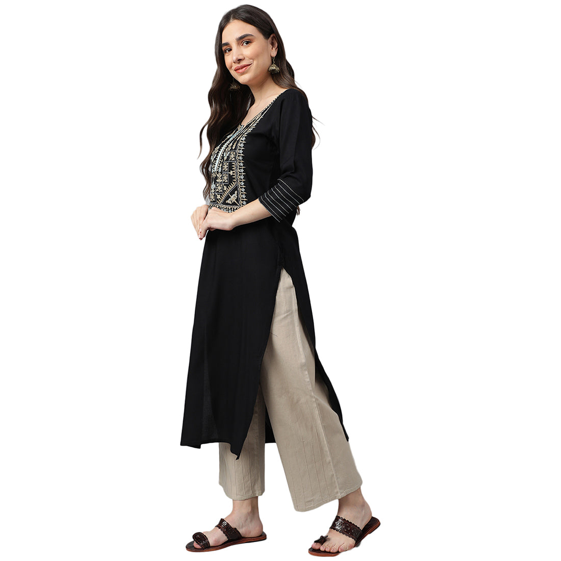 Idalia Black Embroidered Black Kurta