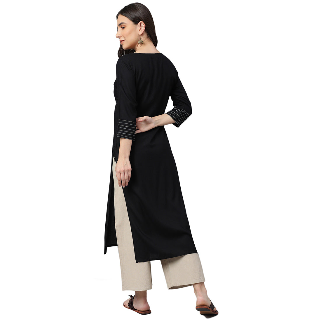 Idalia Black Embroidered Black Kurta