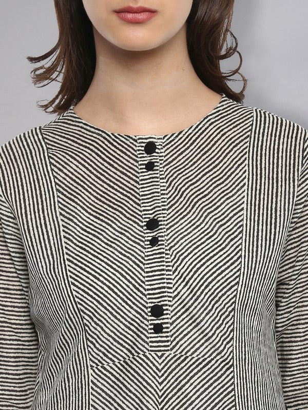 idalia-striped-black-white-flared-kurta-ikrt0074-6