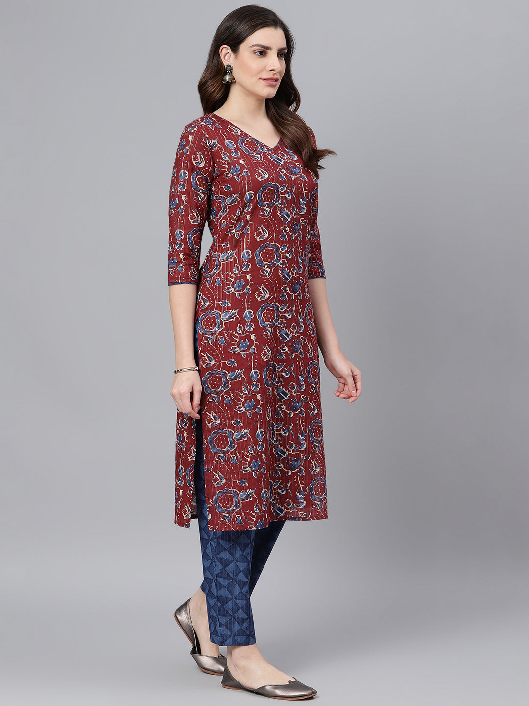 idalia-maroon-printed-kurta-with-blue-printed-pants-and-dupatta-6