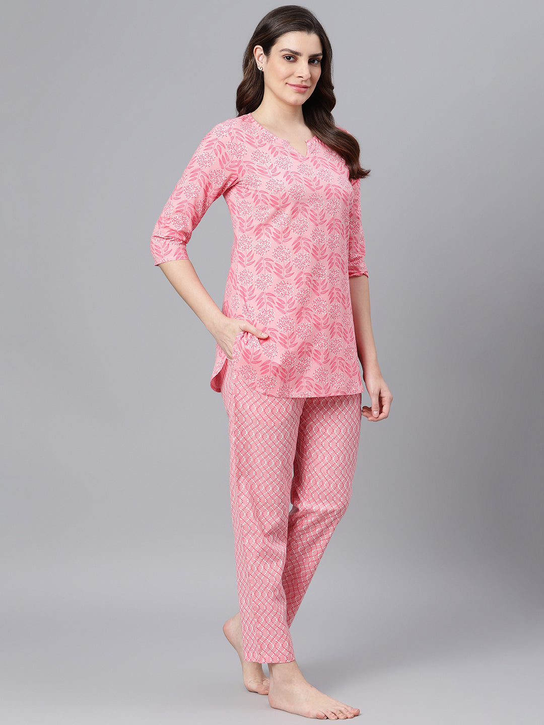 idalia-light-pink-printed-night-suit-set-5