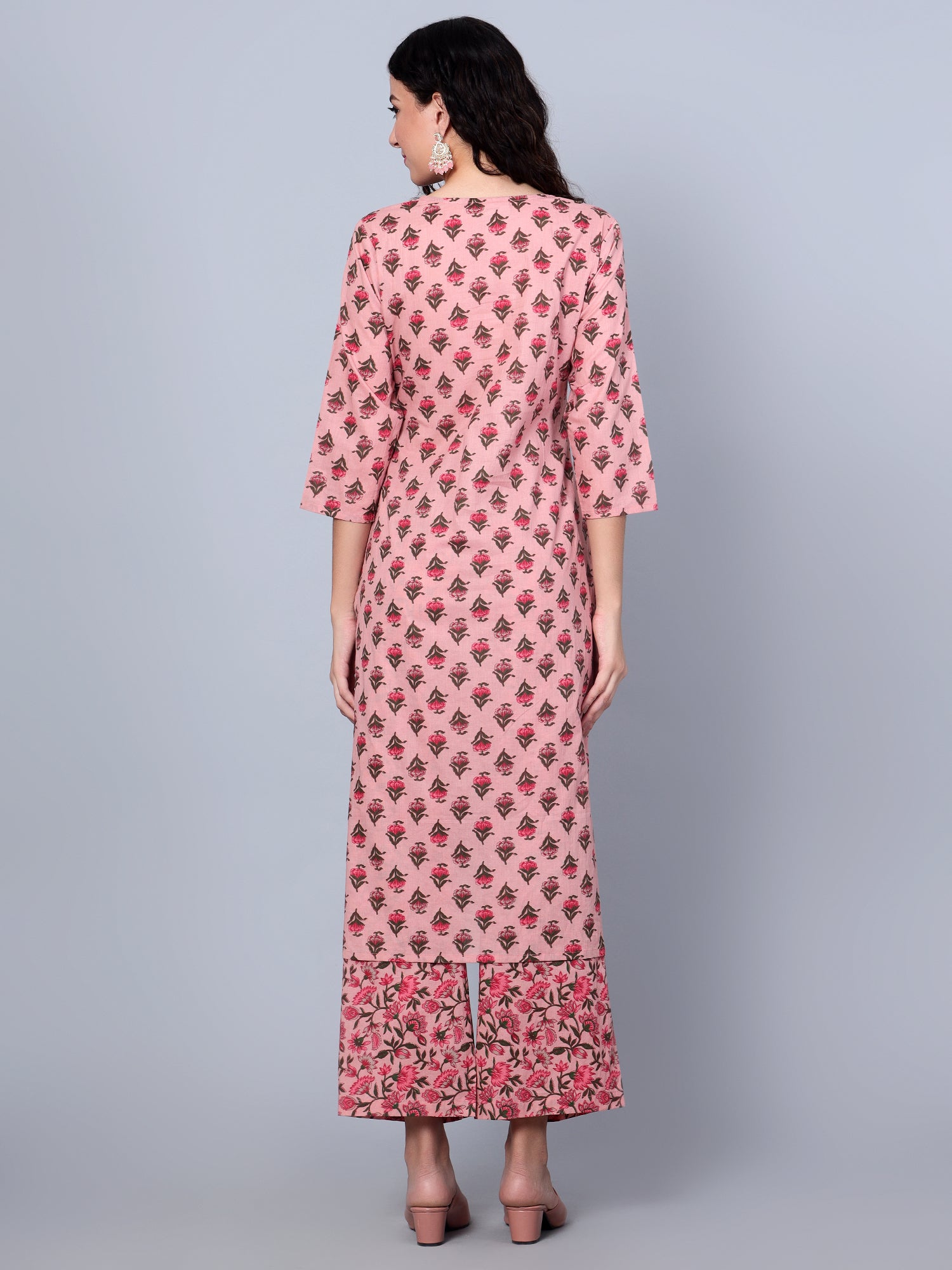 http://www.ecraftindia.intellozene.com/media/import/1Idalia_Website_Images/IKRT0543_4.jpg-4