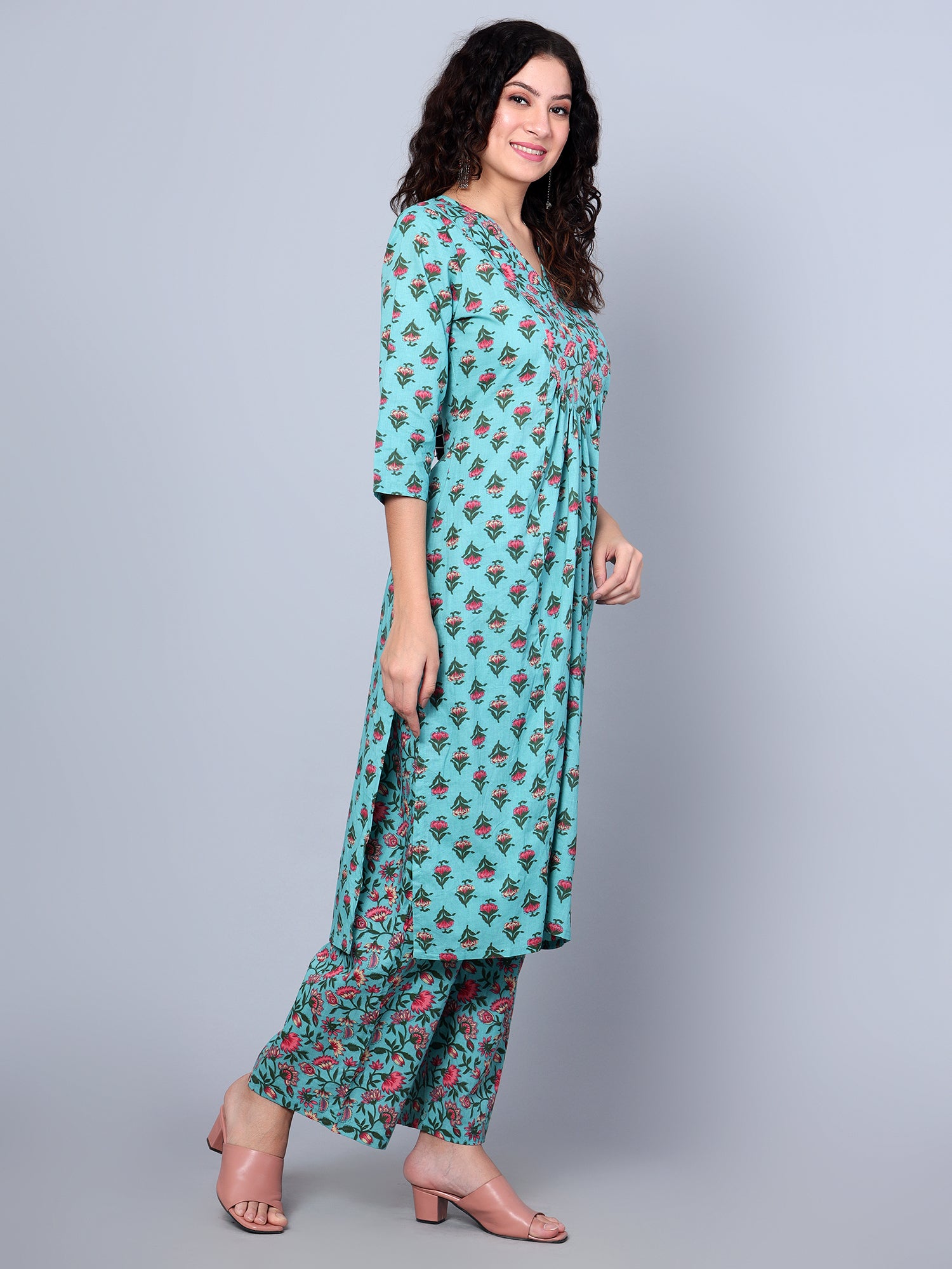 http://www.ecraftindia.intellozene.com/media/import/1Idalia_Website_Images/IKRT0545_3.jpg-3