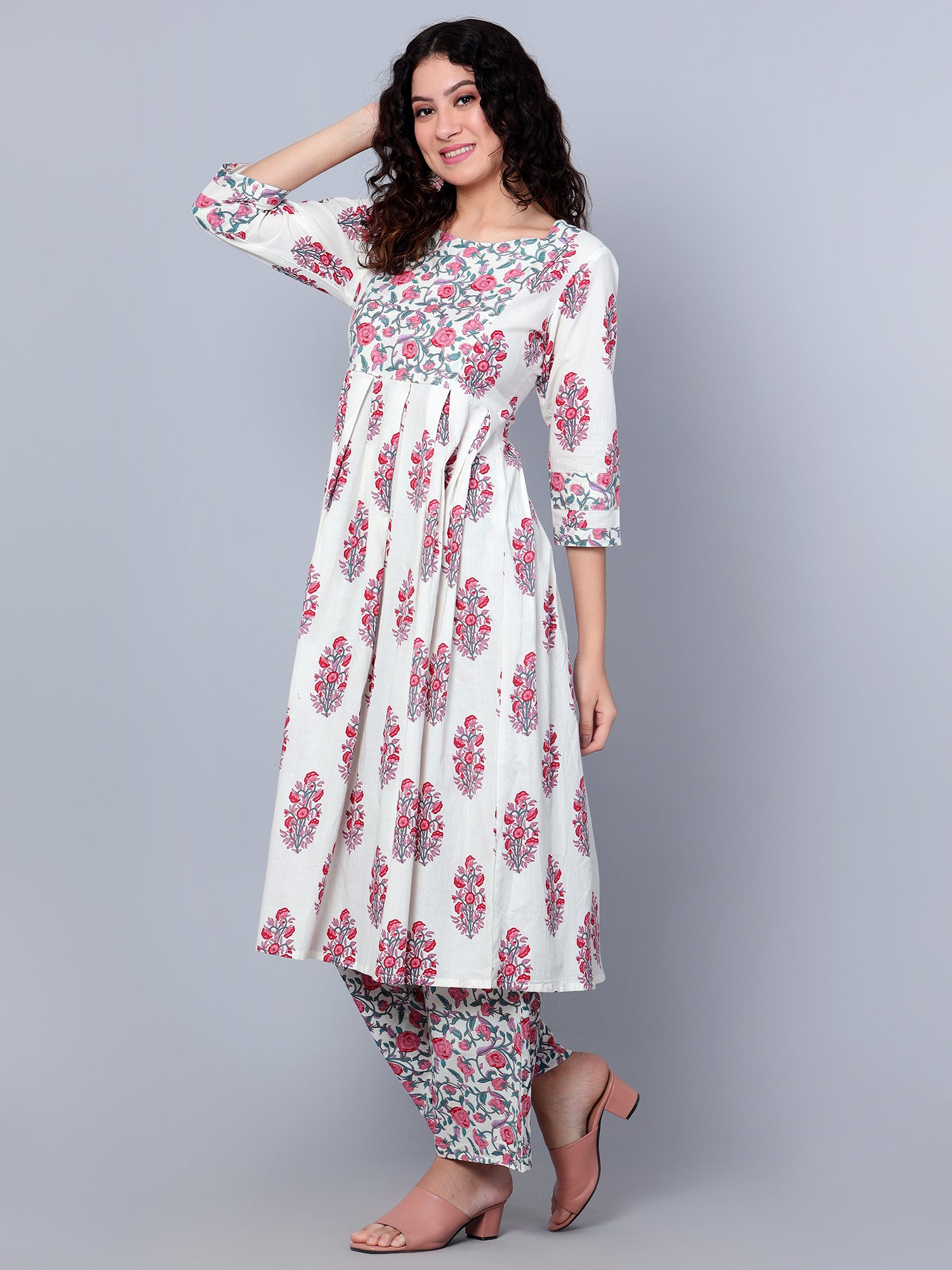 http://www.ecraftindia.intellozene.com/media/import/1Idalia_Website_Images/IKRT0553_2.jpg-2
